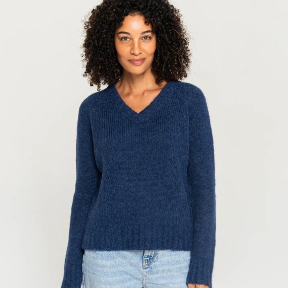 WOMEN'S V NECK SWEATER - Picture 1 of 3